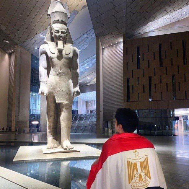 𝙼𝙾&𝙺𝙽 Logo